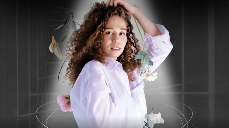 Аделина Шарипова